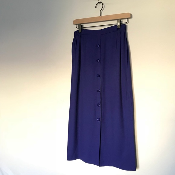 Vintage Buttoned Maxi Skirt 💙 - Picture 2 of 4